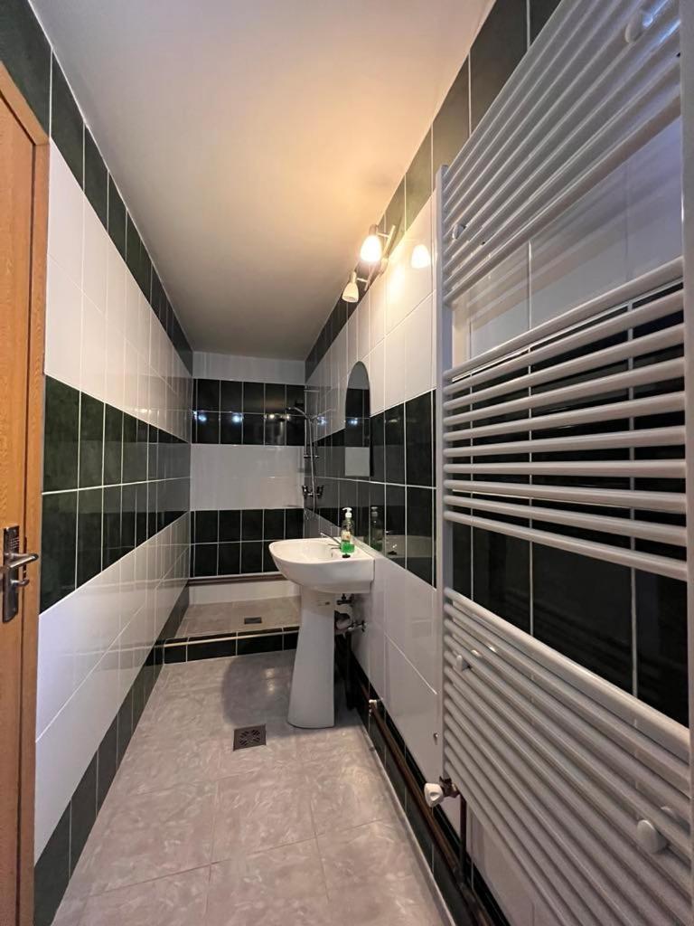 Casa 51 Hotel Parajd Kültér fotó